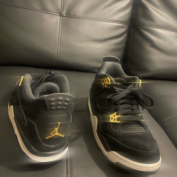 Royalty Jordan 4s - Picture 4 of 8